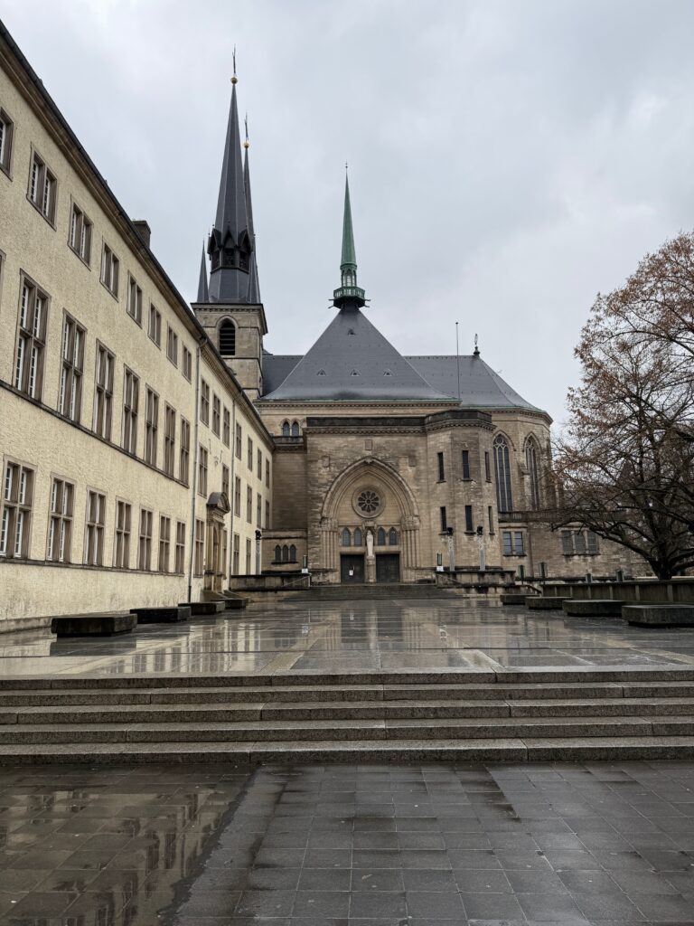 Cathédrale-Notre-Dame-1