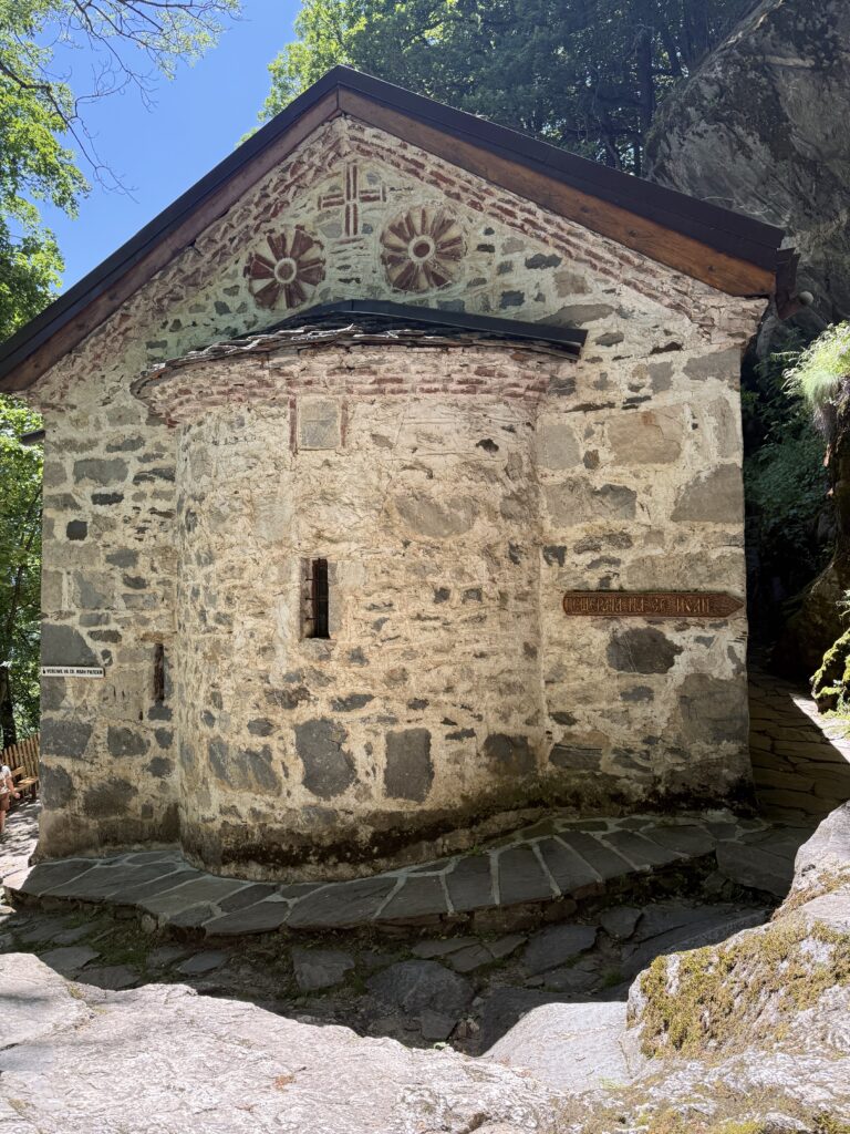 cueva-de-san-juan-de-rila-8