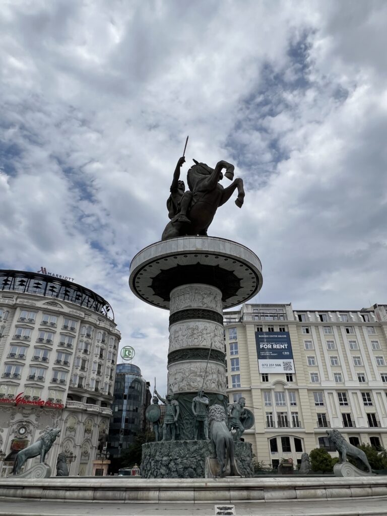 plaza-macedonia-1